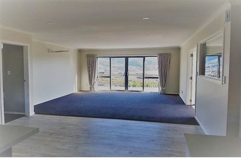 Photo of property in 2 Waitaria Terrace, Aotea, Porirua, 5024