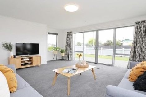 Photo of property in 12 Queen Street, Winton, 9720