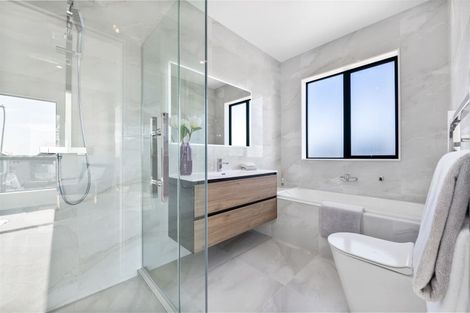 Photo of property in 2 Piki Street, Flat Bush, Auckland, 2019