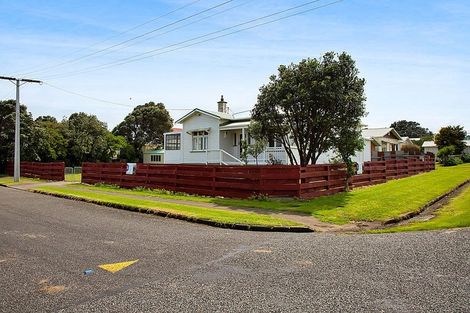 Photo of property in 6 Surrey Street, Patea, 4520