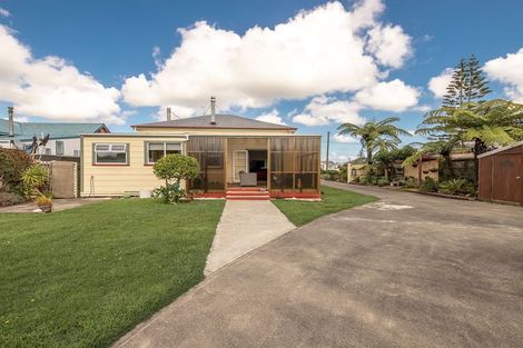 Photo of property in 169 Romilly Street, Westport, 7825