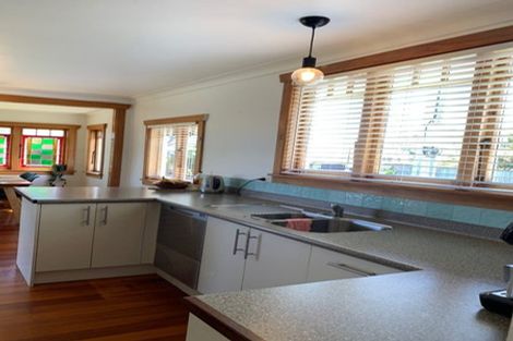 Photo of property in 58 Govett Avenue, Frankleigh Park, New Plymouth, 4310