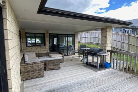 Photo of property in 13 Muirhill Place, Pokeno, 2402