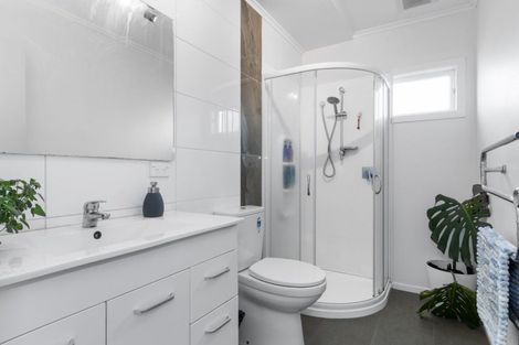 Photo of property in 9 Karaka Road, Otumoetai, Tauranga, 3110