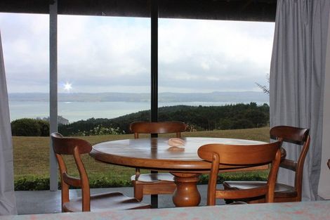 Photo of property in 986 Tinopai Road, Tinopai, Matakohe, 0593