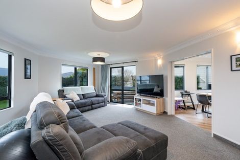 Photo of property in 712 Queens Drive, Waikiwi, Invercargill, 9810