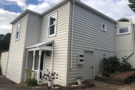 Photo of property in 17b Warwick Street, Morningside, Auckland, 1022
