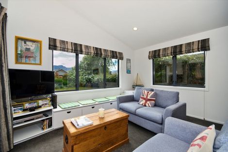 Photo of property in 8 Acheron Place, Lake Hayes, Queenstown, 9304