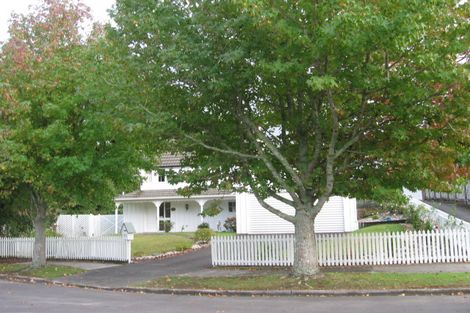 Photo of property in 35 Barlow Place, Chatswood, Auckland, 0626