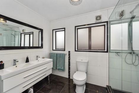 Photo of property in 5 Stirling Place, Dinsdale, Hamilton, 3204