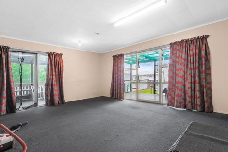 Photo of property in 22 Heybridge Street, Manurewa, Auckland, 2102