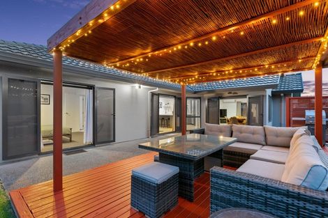 Photo of property in 6 Stableford Drive, Pyes Pa, Tauranga, 3112