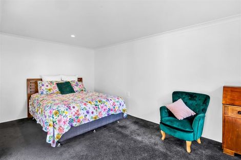 Photo of property in 369 Carrington Street, Upper Vogeltown, New Plymouth, 4310