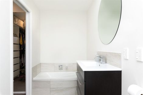 Photo of property in 40 Farquhars Road, Redwood, Christchurch, 8051