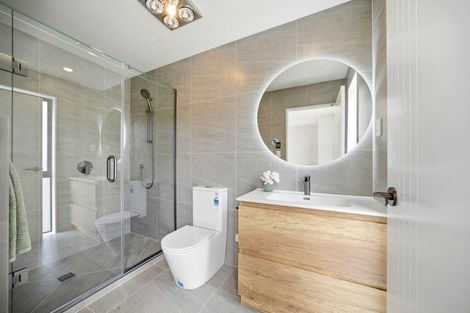 Photo of property in 15 Nerita Place, Long Bay, 0630