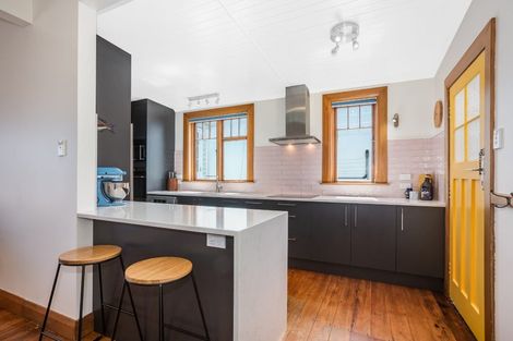 Photo of property in 4b Bay Drive, Titahi Bay, Porirua, 5022