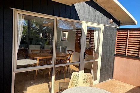 Photo of property in 24 Carnmore Place, Torbay, Auckland, 0630