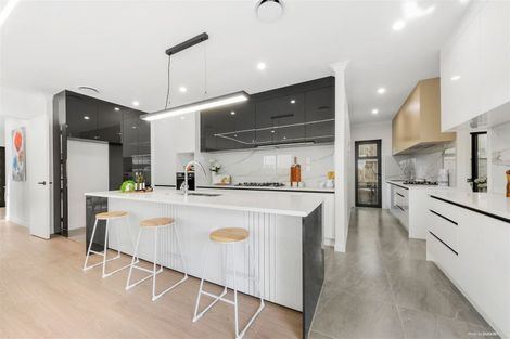 Photo of property in 40 Tannaghmore Drive, Flat Bush, Auckland, 2019
