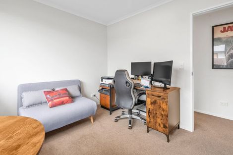 Photo of property in 10 Clanfield Way, Rolleston, 7615