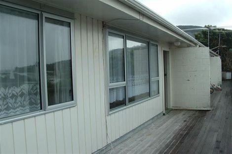 Photo of property in 6/153 Main Road, Tawa, Wellington, 5028