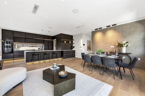 Photo of property in 202 Clovelly Road, Bucklands Beach, Auckland, 2012