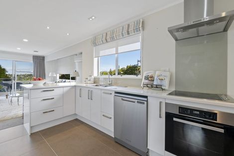 Photo of property in 9 Serrata Place, Browns Bay, Auckland, 0630