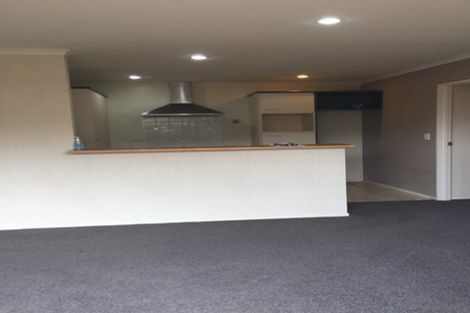 Photo of property in 28 Richfield Crescent, Westgate, Auckland, 0614