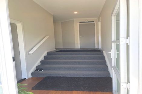 Photo of property in 40 Te Puia Drive, Aotea, Porirua, 5024