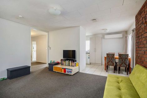 Photo of property in 86 Marlborough Avenue, Glenfield, Auckland, 0629