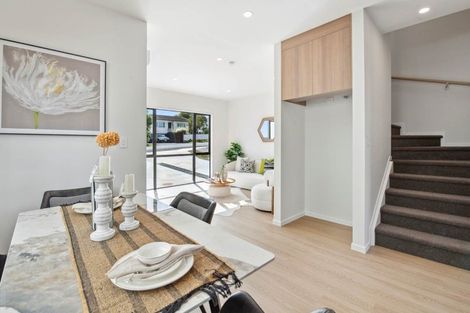 Photo of property in 67 Highland Park Drive, Botany Downs, Auckland, 2010