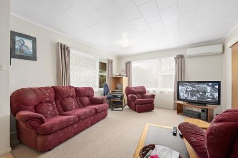 Photo of property in 25a Deller Grove, Silverstream, Upper Hutt, 5019