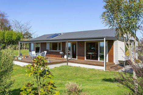 Photo of property in 18 Glen Mohr, Acacia Bay, Taupo, 3385