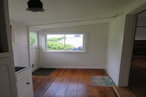 Photo of property in 60 Morley Street, New Plymouth, 4310