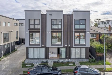 Photo of property in 3/16 Williamson Avenue, Belmont, Auckland, 0622