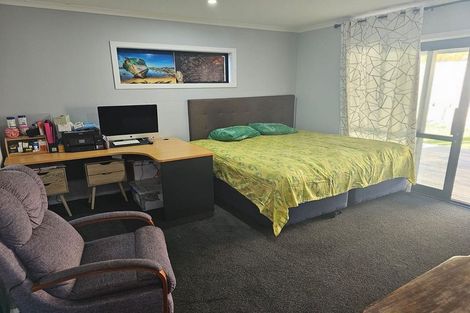 Photo of property in 39 Brian Morgan Terrace, Wainuiomata, Lower Hutt, 5014