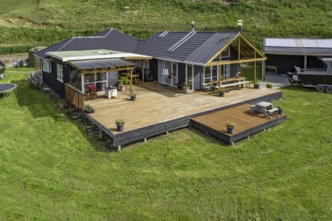 Photo of property in 1405 Taihape Road, Sherenden, Hastings, 4179