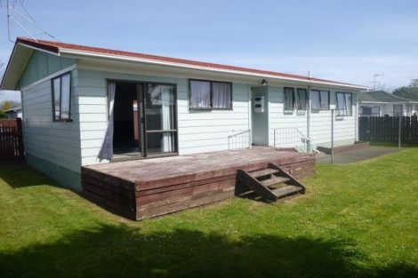 Photo of property in 2/24 Station Road, Takanini, 2112