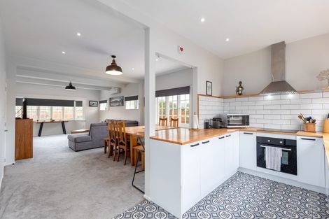 Photo of property in 154 Shaw Avenue, New Brighton, Christchurch, 8083