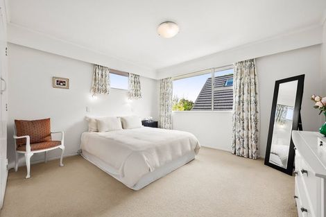 Photo of property in 52b Queens Grove, Hutt Central, Lower Hutt, 5010