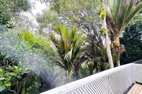 Photo of property in 4 Hiwihau Place, Glenfield, Auckland, 0629