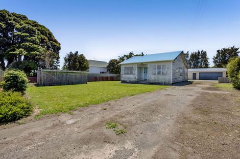 Photo of property in 33 Ngatai Street, Manaia, 4612