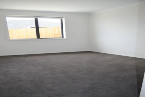 Photo of property in 8 Herring Place, Omokoroa, 3114