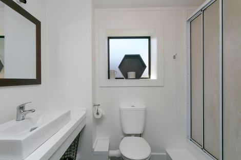 Photo of property in 11a Tobin Place, Richmond Heights, Taupo, 3330