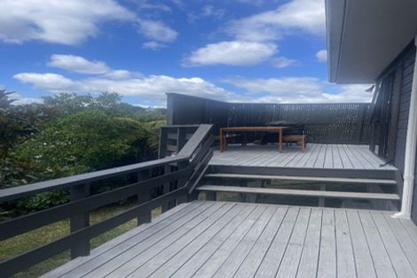 Photo of property in 2/16 Kiteroa Terrace, Rothesay Bay, Auckland, 0630