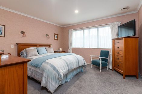 Photo of property in 12 Rewa Place, Lansdowne, Masterton, 5810