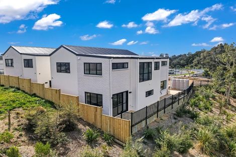 Photo of property in 25 Tannaghmore Drive, Flat Bush, Auckland, 2019
