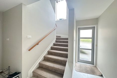 Photo of property in 59 Bernard Magnus Lane, Greenhithe, Auckland, 0632