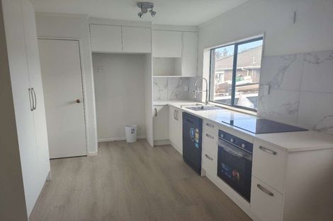 Photo of property in 2/4 Parker Avenue, New Lynn, Auckland, 0600