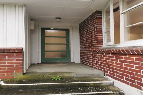 Photo of property in 323 Oxford Terrace, Avalon, Lower Hutt, 5011