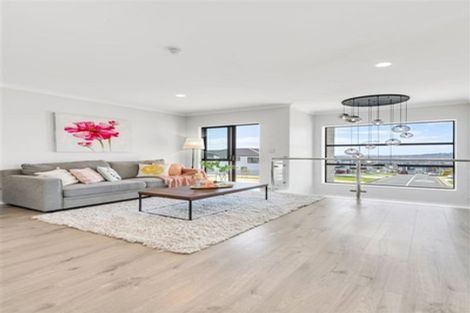 Photo of property in 29 Elevation Street, Flat Bush, Auckland, 2019